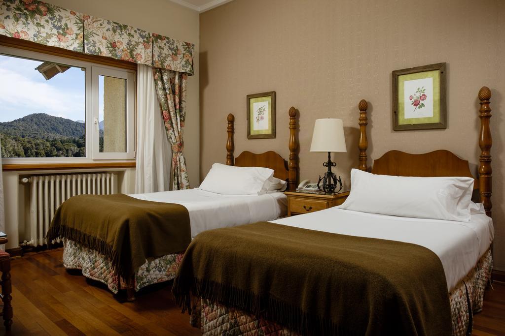 Llao Llao Resort, Golf-Spa Σαν Κάρλος ντε Μπαριλότσε Εξωτερικό φωτογραφία A room at the hotel